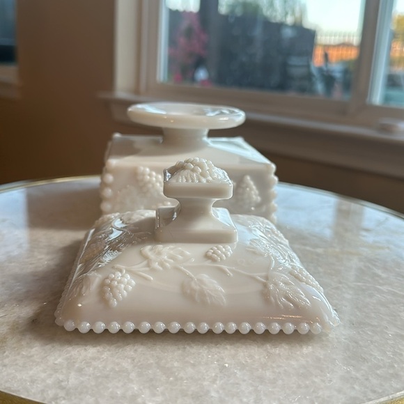 Vintage | Westmoreland Milk Glass Candy Dish + Lid | Milk Glass Storage - Picture 5 of 9